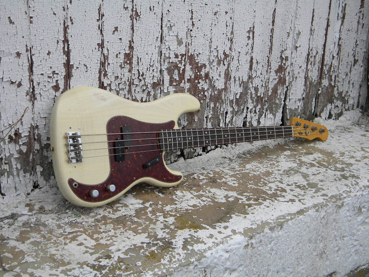 Basses