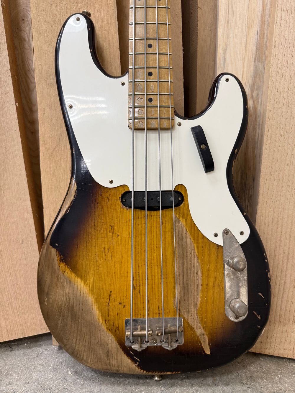 Contour 56 Bass
