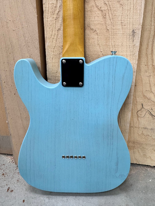 LowBoy - Daphne Blue