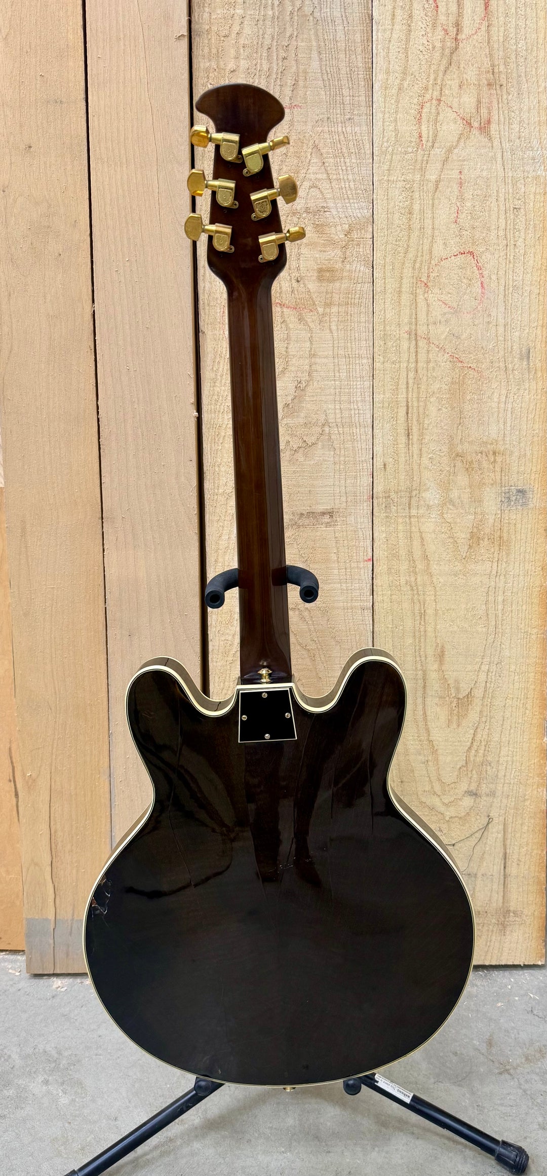 Ovation Thunderhead (1968) - Transparent Brown