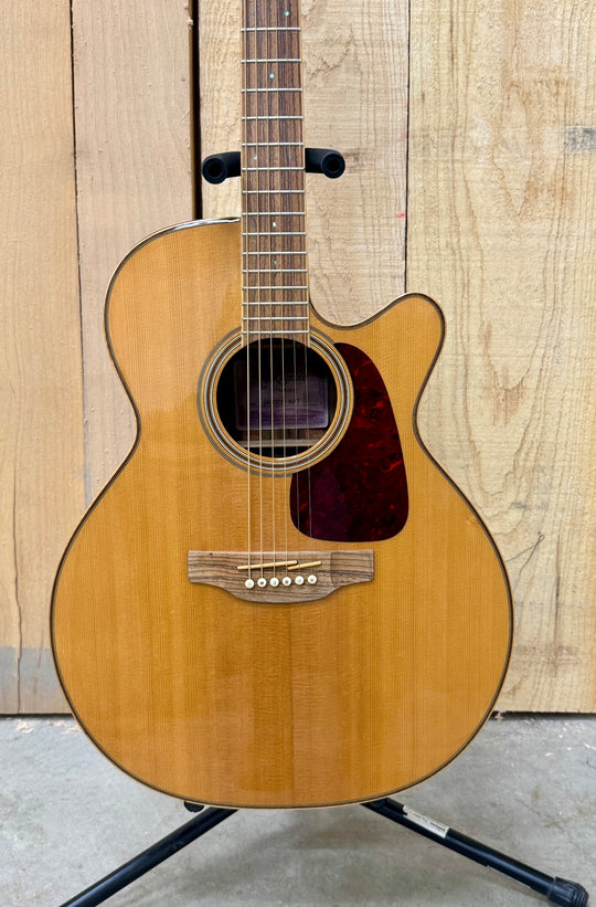 Takamine GN93CE