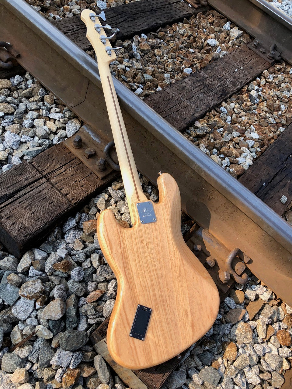 Contour 70's Bass